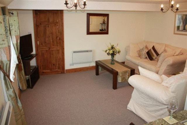 Robertsbridge Retreat At Cornhill Self Catering Apartments Rum bild