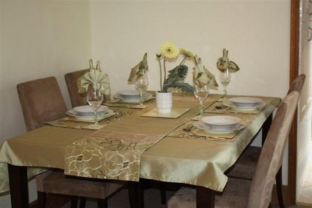 Robertsbridge Retreat At Cornhill Self Catering Apartments Rum bild